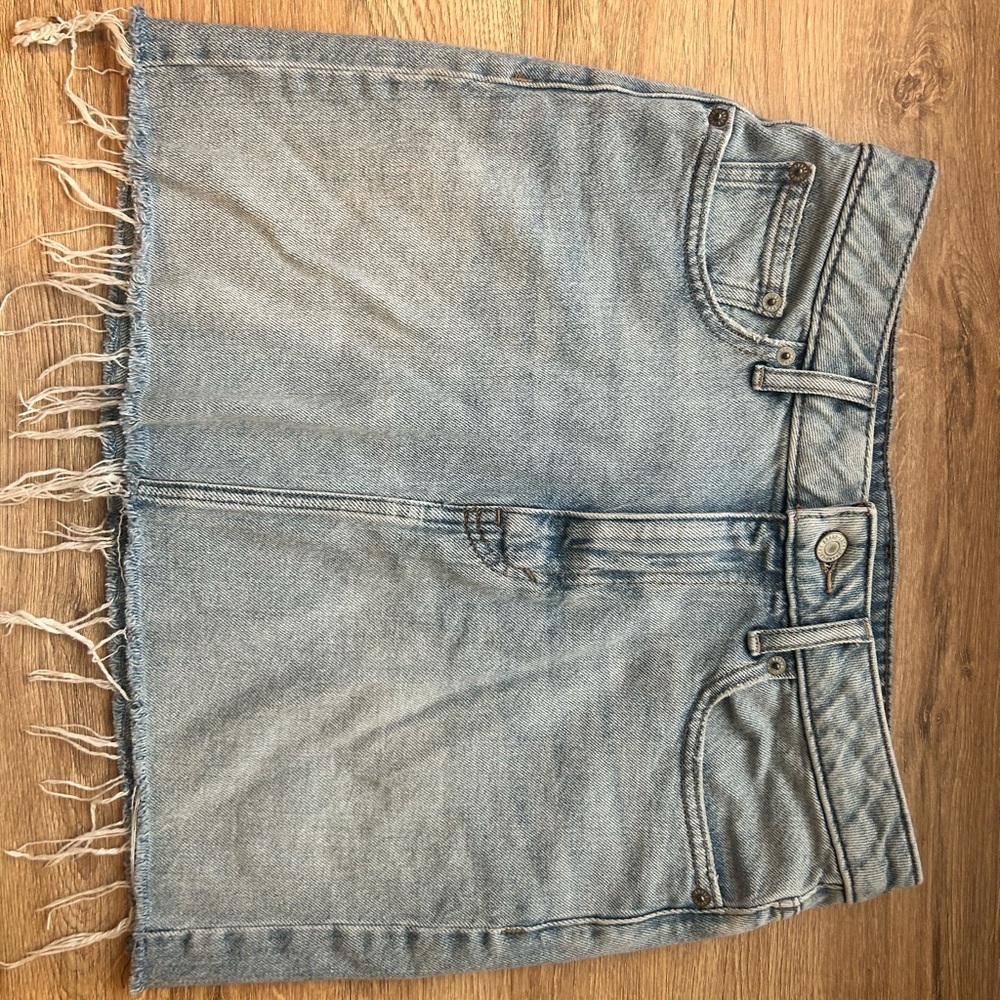 Frayed Hem Denim Skirt
